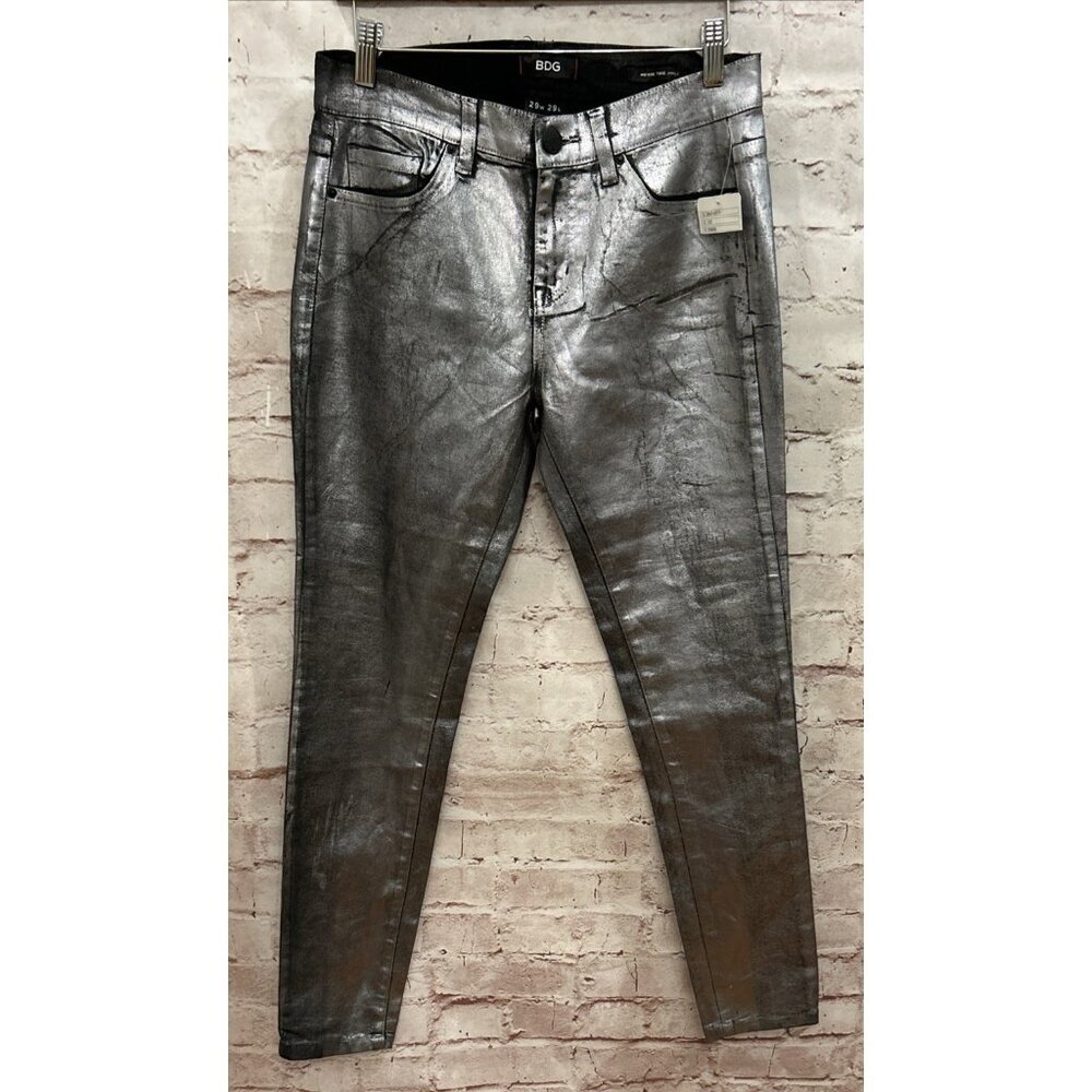 BDG URBAN OUTFITTERS Mid Rise Twig Ankle Skinny Metallic Silver Jeans 29 NEW